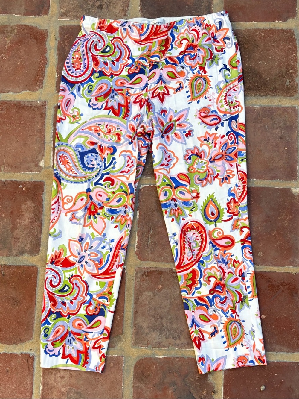 Sara Campbell lightweight pull-on pants - Size L